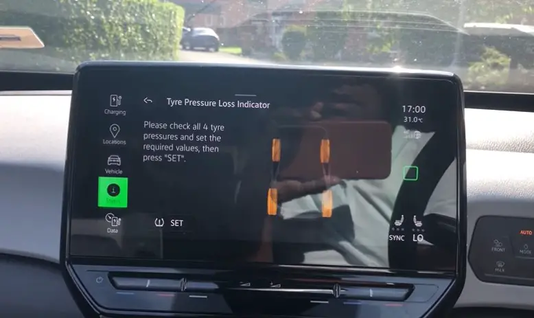 screen display setting on VW ID.3 car