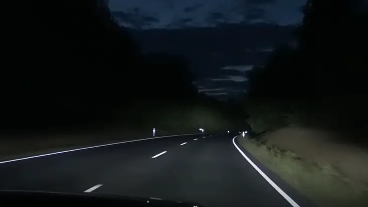 porsche light driving view in night