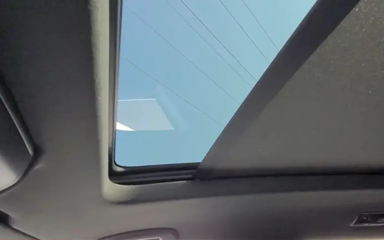 sunroof opening VW car