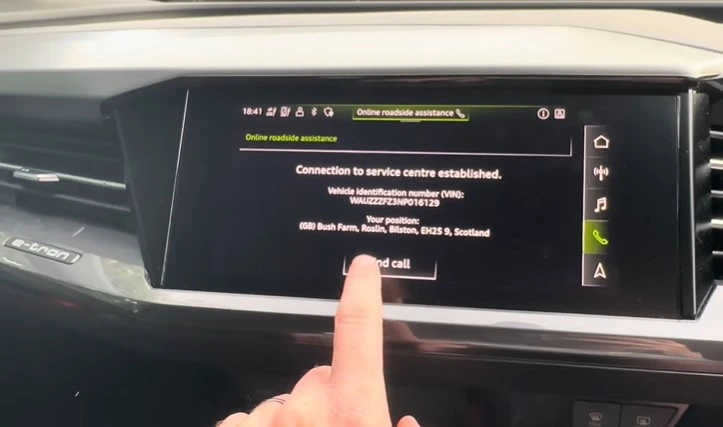 display online roadside assistant on Audi car